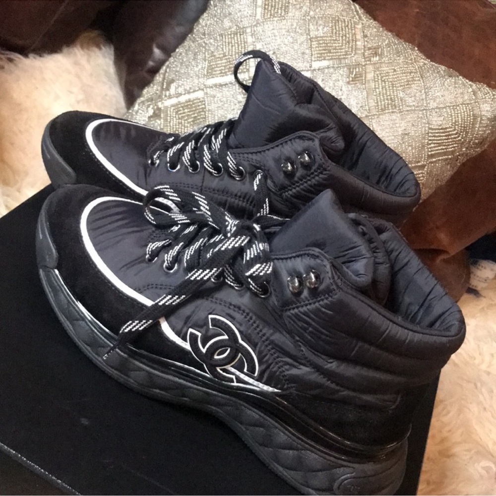 Chanel CC sneakers/boots